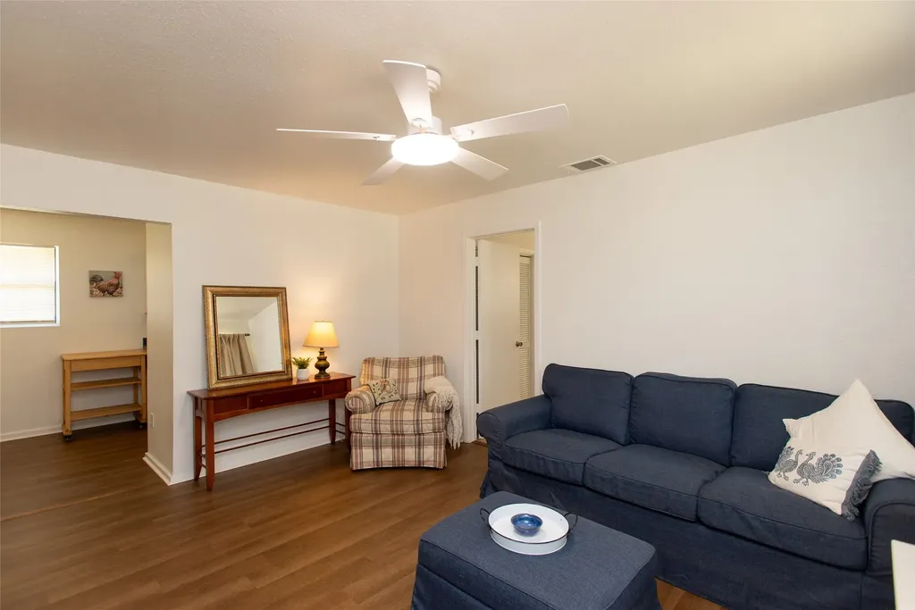 8400 Lady Bird Kemp TX 75143
