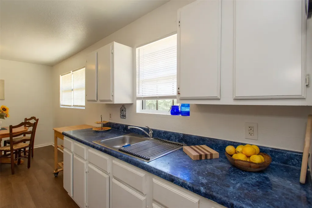 8400 Lady Bird Kemp TX 75143