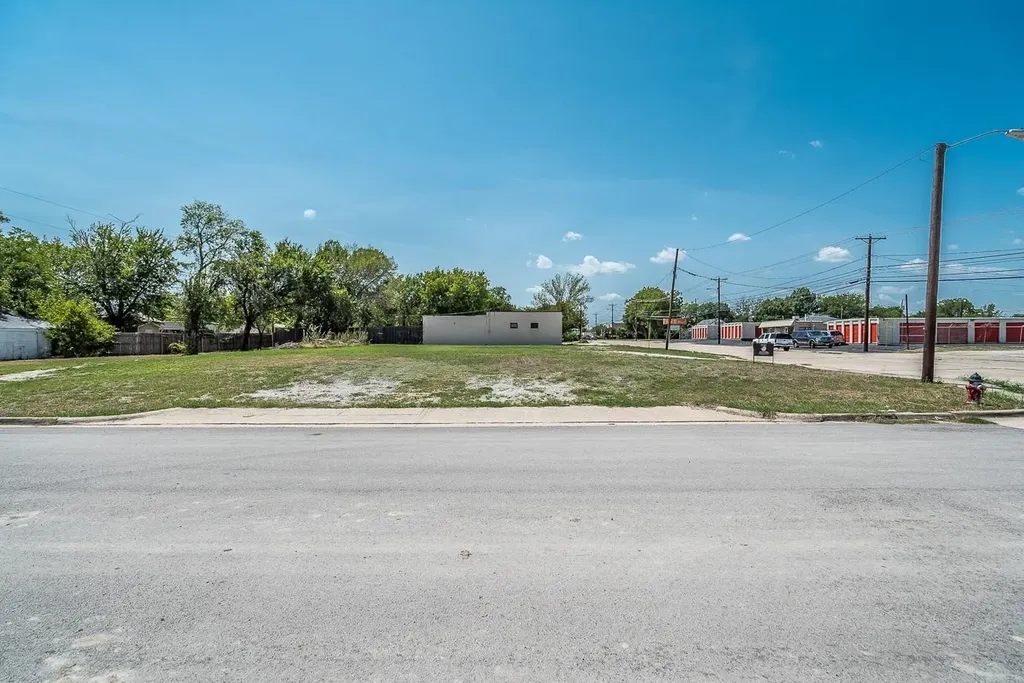 8021 White Settlement Road White Settlement TX 76108