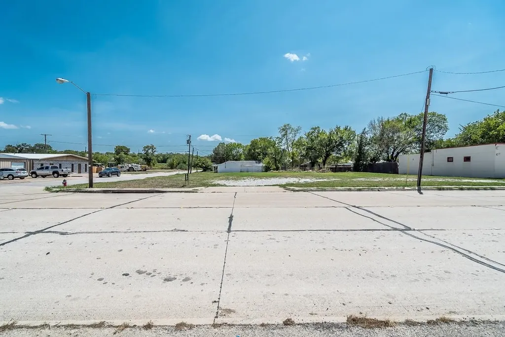 8021 White Settlement Road White Settlement TX 76108