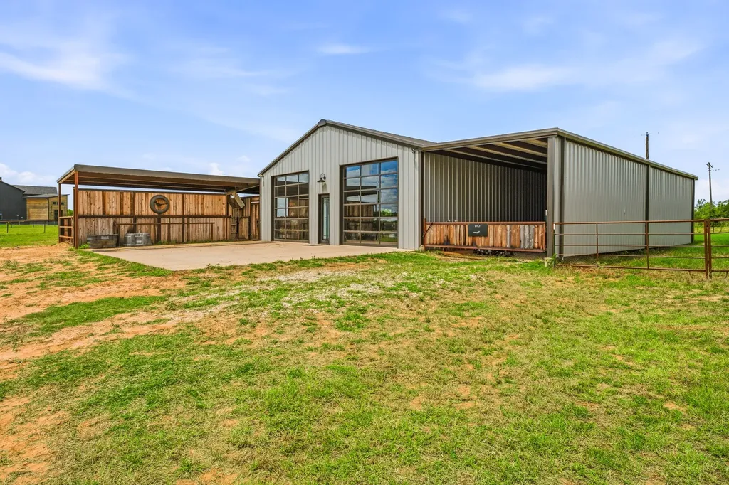 5255 Dennis Road Weatherford TX 76087