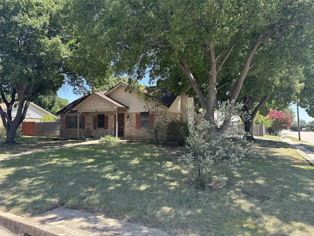 800 Pine Mountain Drive Burleson TX 76028