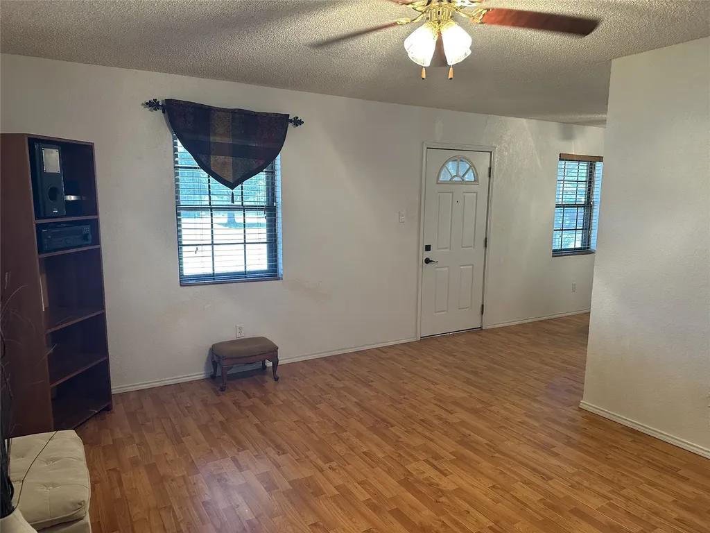 800 Pine Mountain Drive Burleson TX 76028