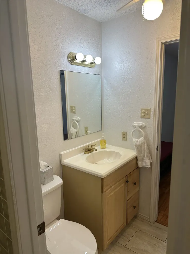 800 Pine Mountain Drive Burleson TX 76028