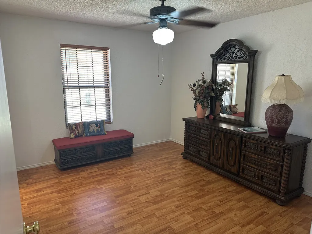 800 Pine Mountain Drive Burleson TX 76028
