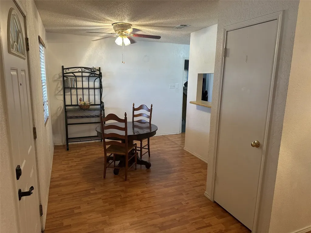 800 Pine Mountain Drive Burleson TX 76028
