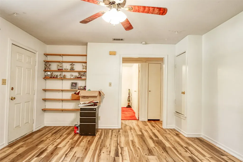 808 N Wright Avenue Kerens TX 75144