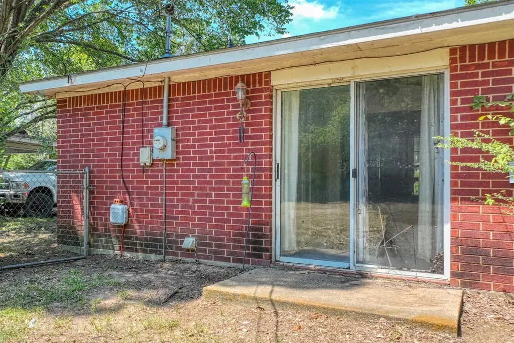 808 N Wright Avenue Kerens TX 75144