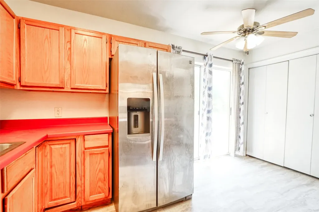 808 N Wright Avenue Kerens TX 75144