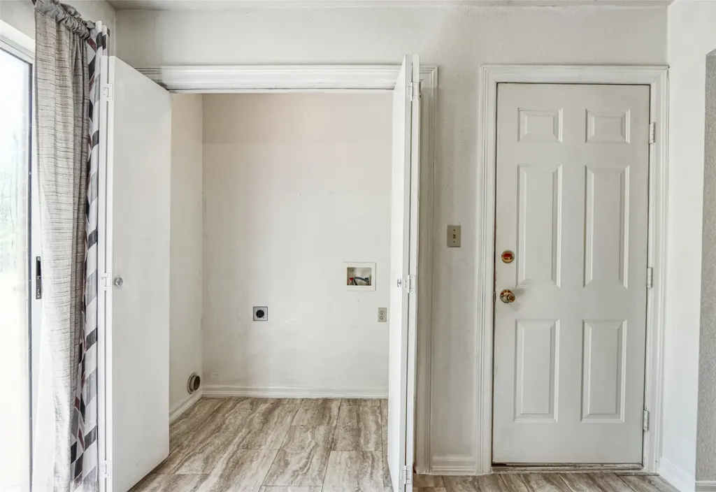 808 N Wright Avenue Kerens TX 75144