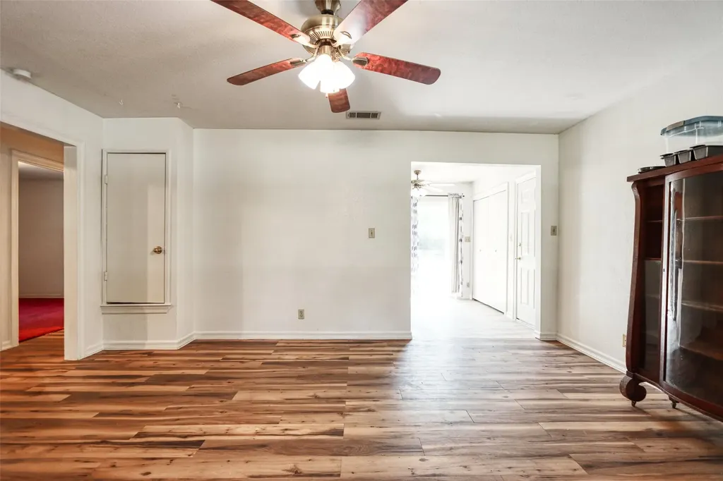808 N Wright Avenue Kerens TX 75144