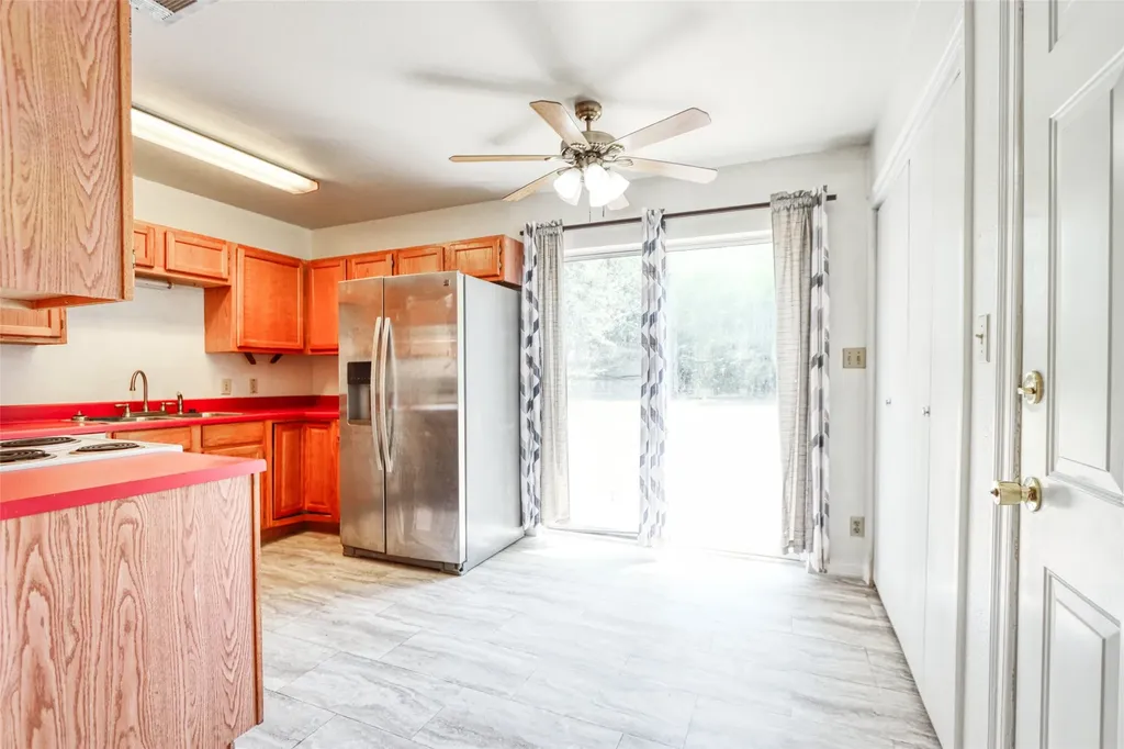808 N Wright Avenue Kerens TX 75144