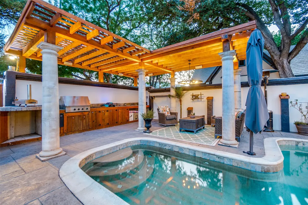 5318 Denton Drive Dallas TX 75235