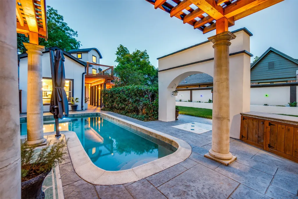 5318 Denton Drive Dallas TX 75235