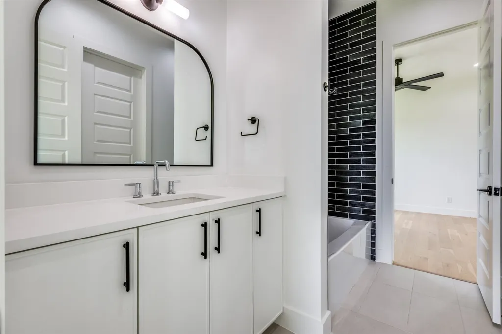 2909 Southbay Circle Northlake TX 76226