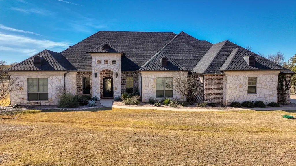 140 Rocky Run Street Lipan TX 76462