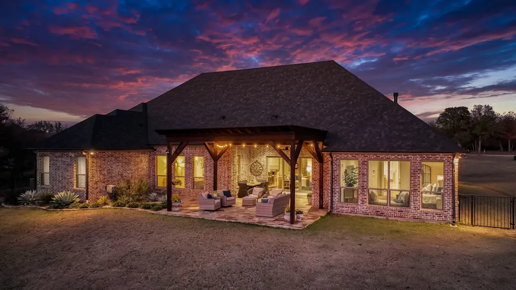 140 Rocky Run Street Lipan TX 76462