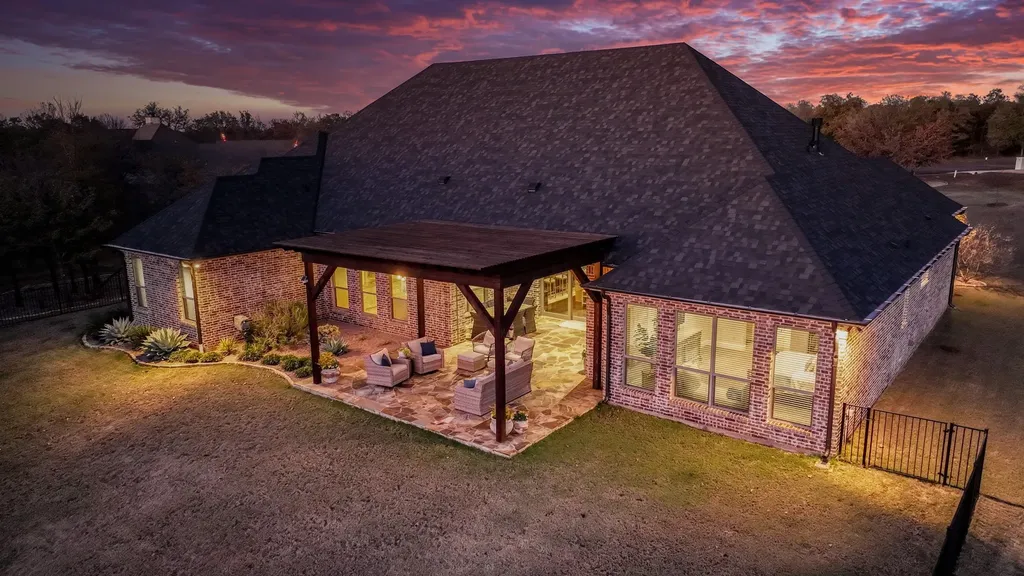 140 Rocky Run Street Lipan TX 76462