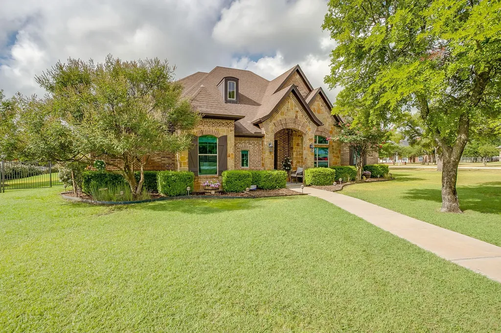 119 Antler Ridge Court Azle TX 76020