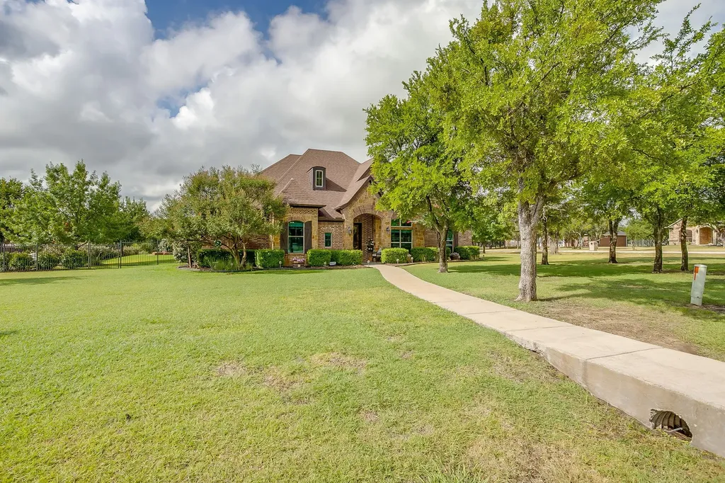 119 Antler Ridge Court Azle TX 76020