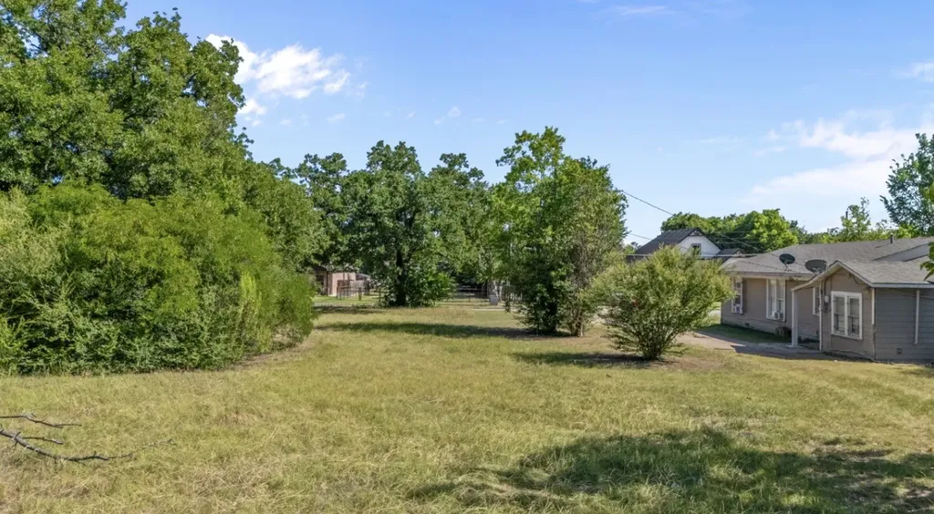 4817 Sunshine Drive Fort Worth TX 76105