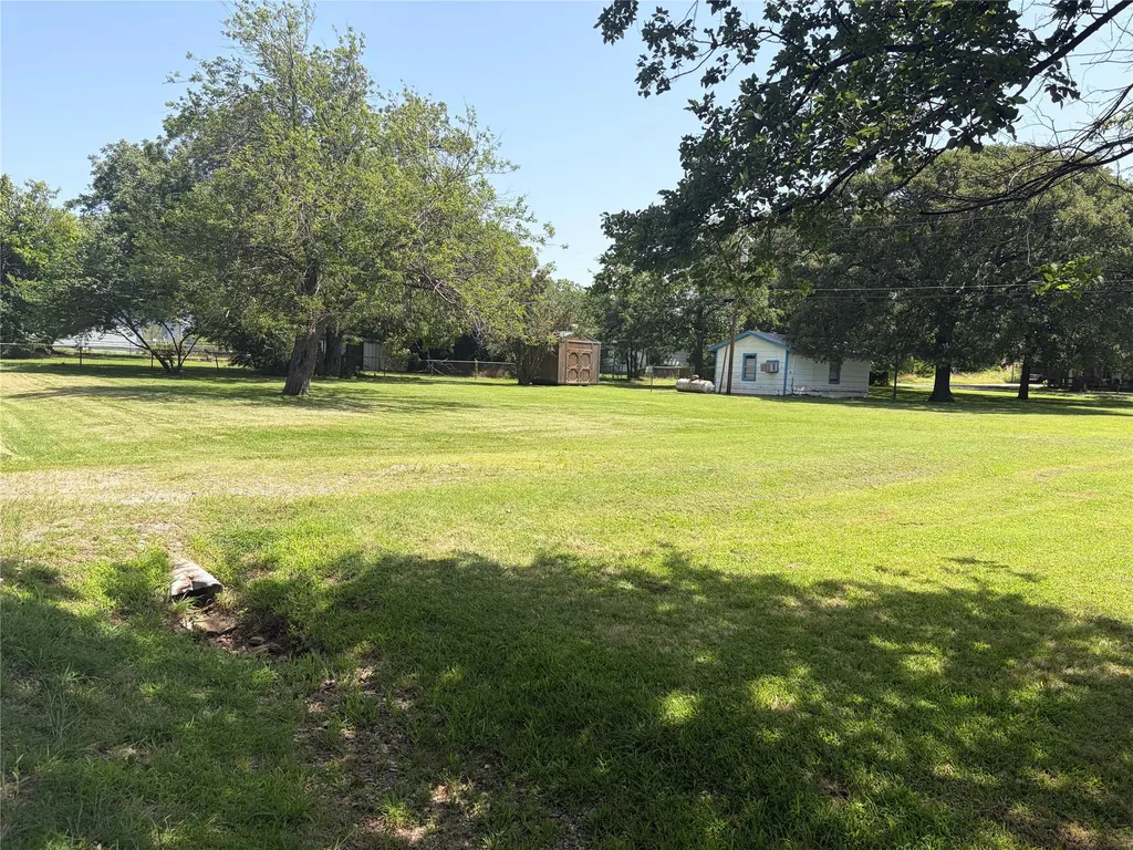 70 Seminole Drive Gordonville TX 76245