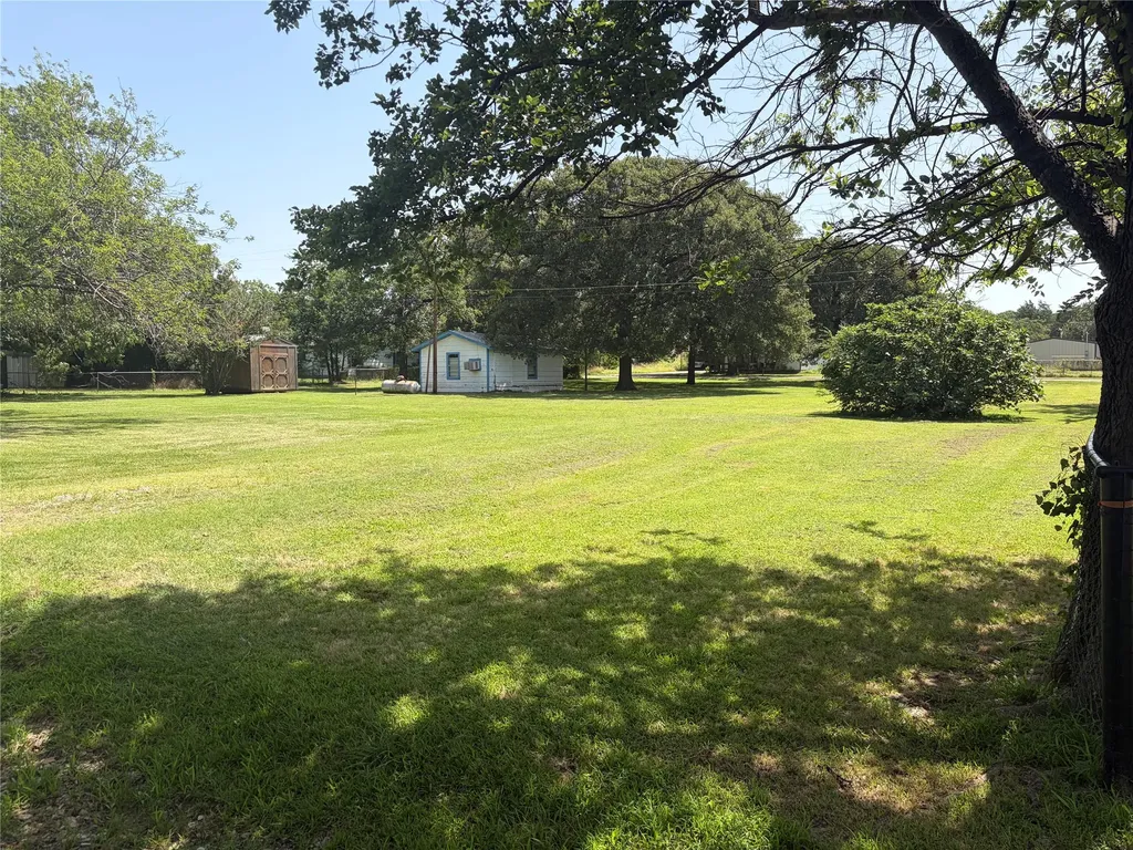 70 Seminole Drive Gordonville TX 76245