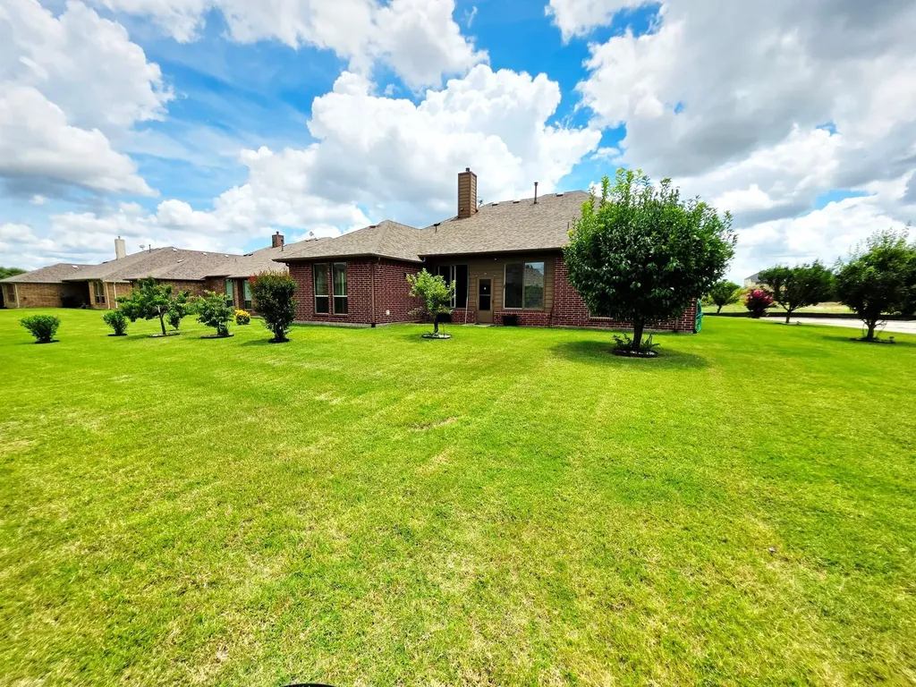 1021 Saint Matthew Circle Royse City TX 75189
