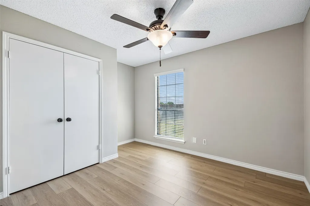 825 Weaver Street Cedar Hill TX 75104