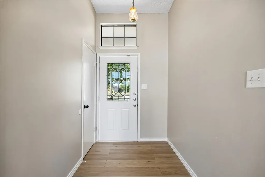 825 Weaver Street Cedar Hill TX 75104