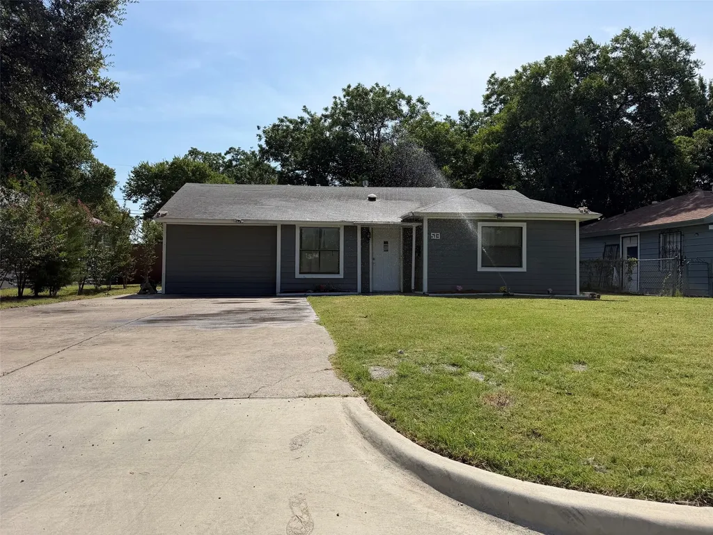 513 Shawnee Trace Grand Prairie TX 75051