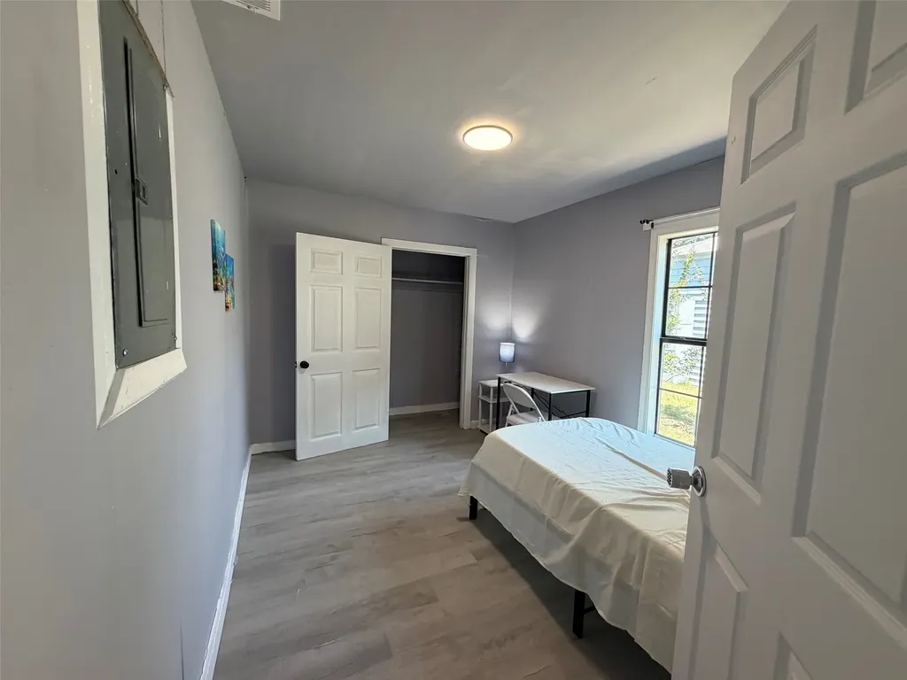513 Shawnee Trace Grand Prairie TX 75051