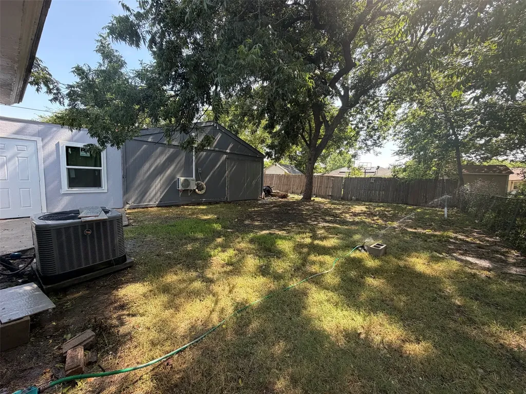 513 Shawnee Trace Grand Prairie TX 75051