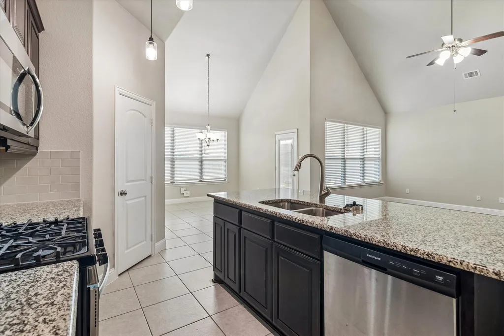 1742 Amalfi Drive Mclendon Chisholm TX 75032
