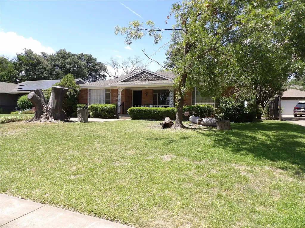 732 James Drive Richardson TX 75080