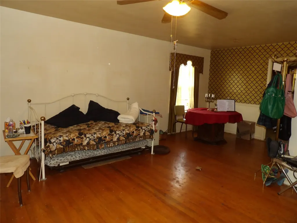 732 James Drive Richardson TX 75080