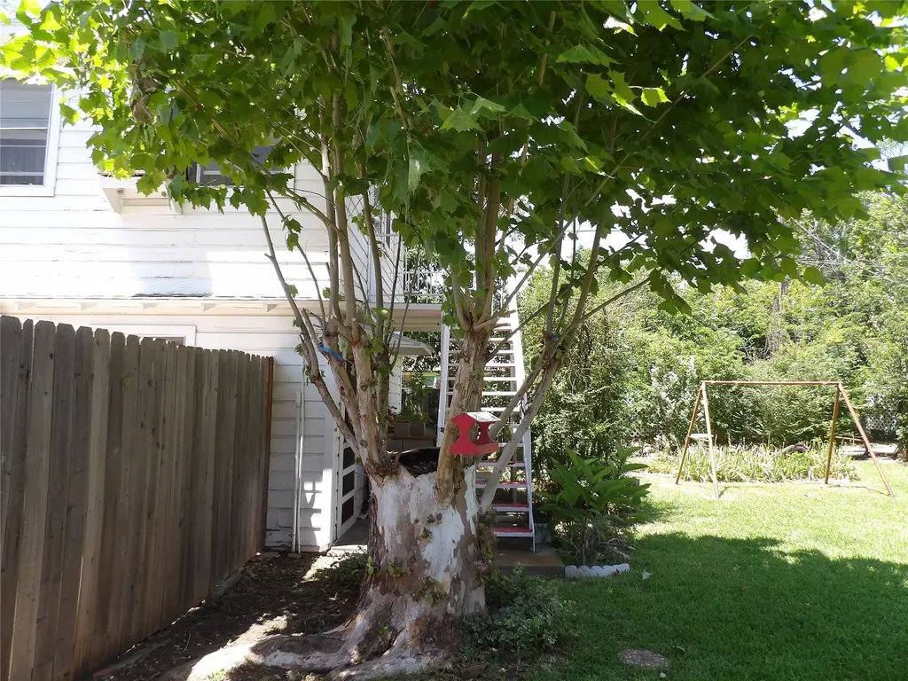 732 James Drive Richardson TX 75080