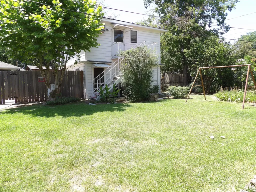 732 James Drive Richardson TX 75080