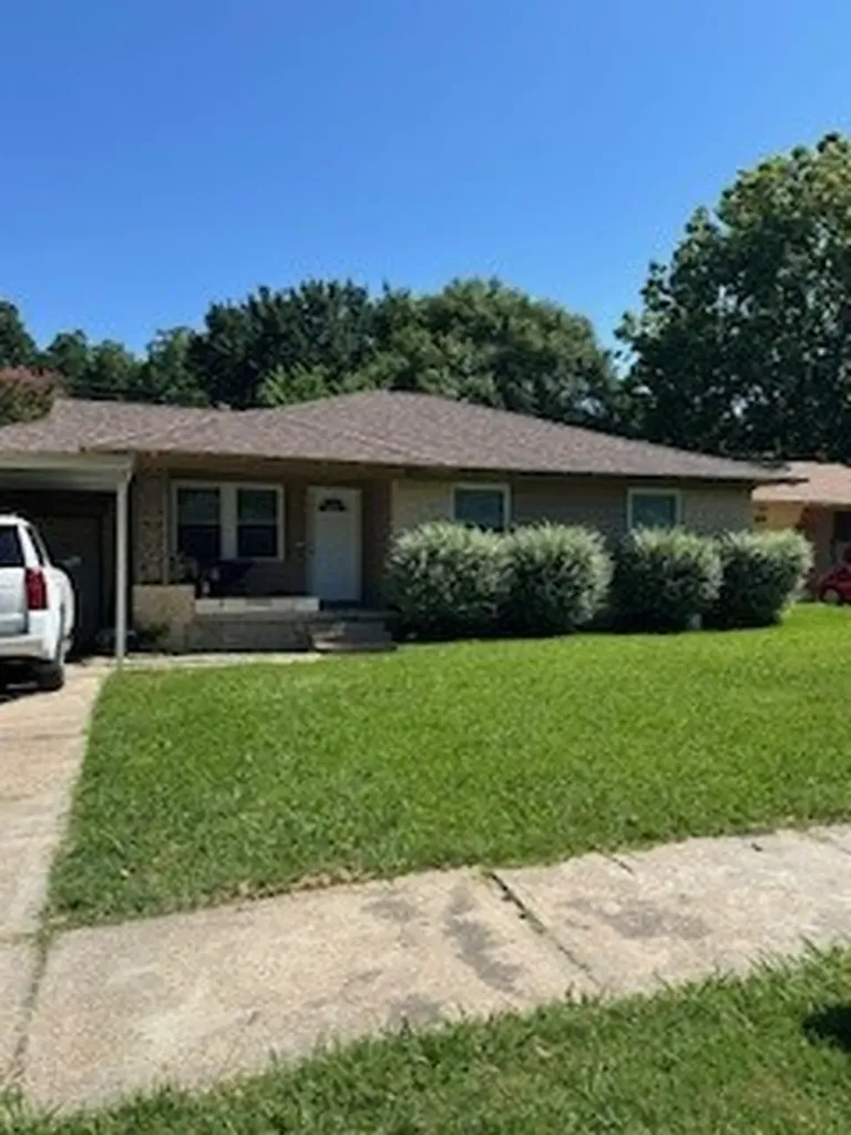 2209 Costa Mesa Drive Dallas TX 75228