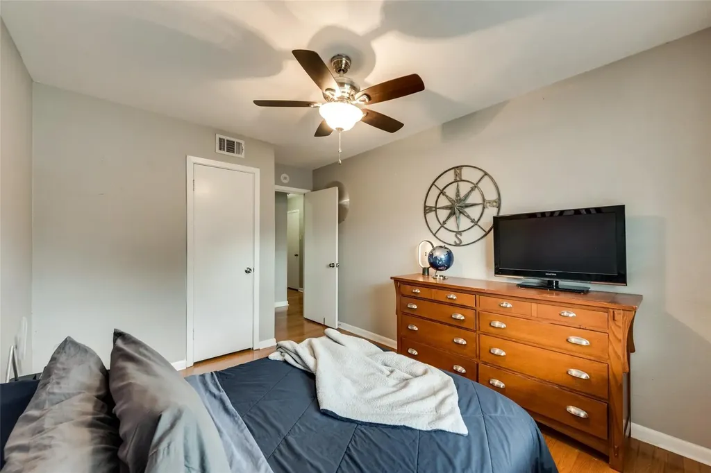 2209 Costa Mesa Drive Dallas TX 75228