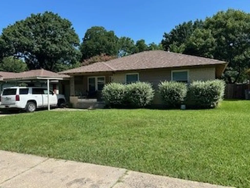 2209 Costa Mesa Drive Dallas TX 75228