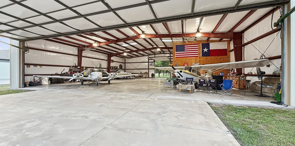 6404 Citation Court Granbury TX 76049