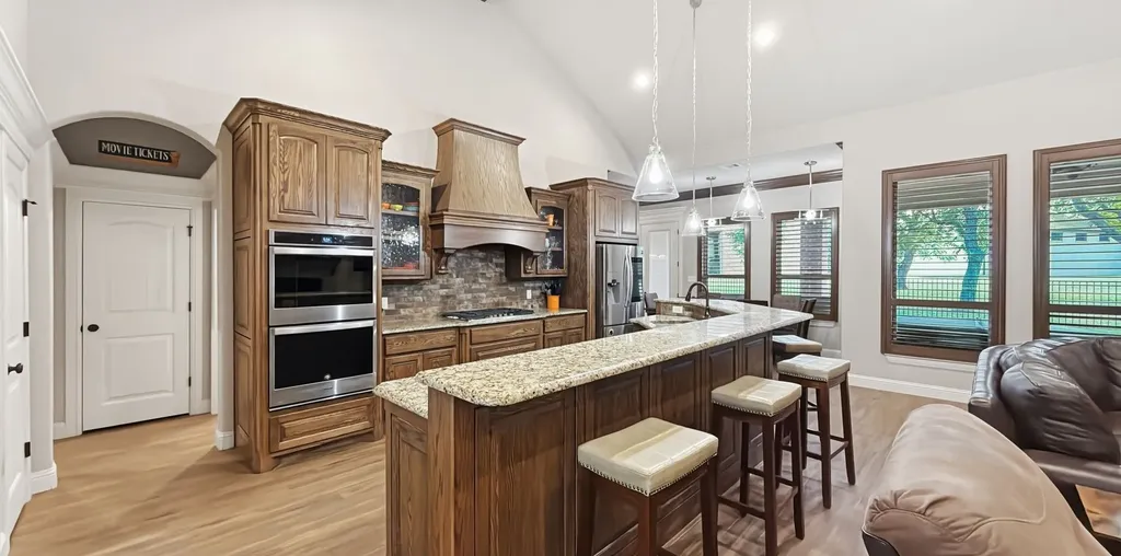 6404 Citation Court Granbury TX 76049