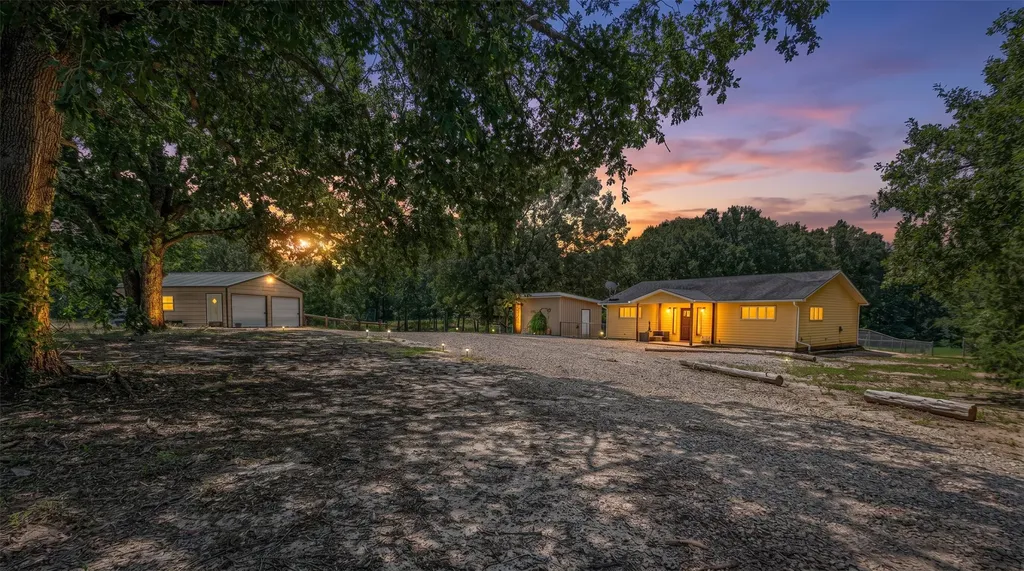 111 Private Road 6980 Alba TX 75410