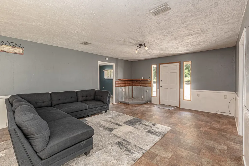 111 Private Road 6980 Alba TX 75410