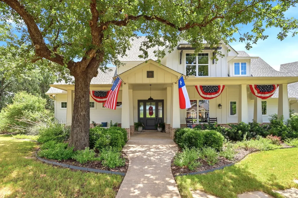 533 S Sugartree Drive Lipan TX 76462