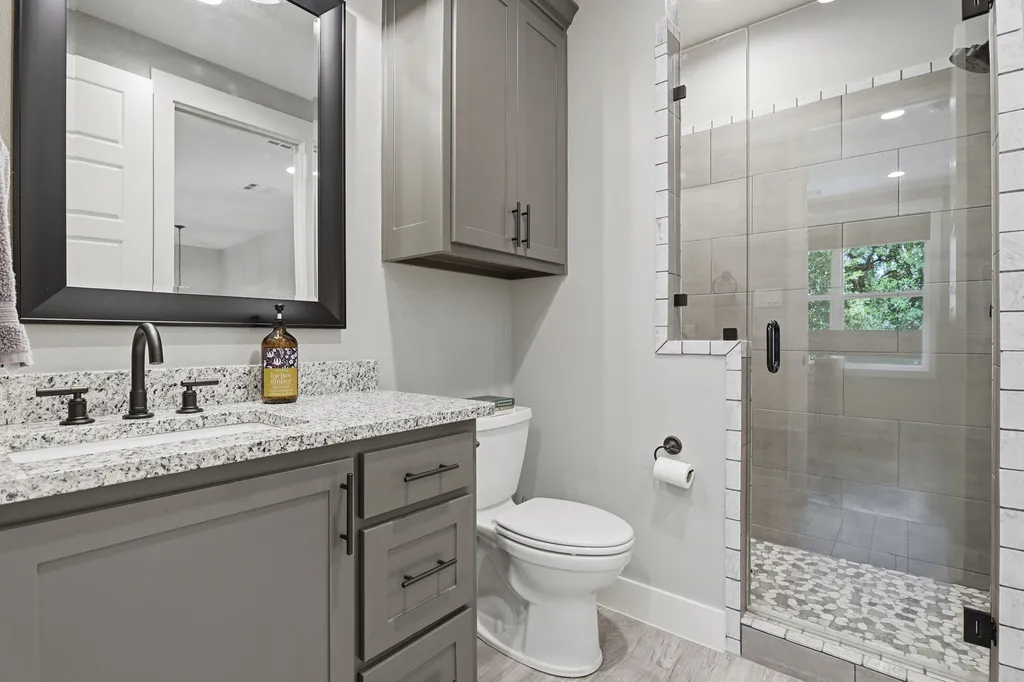 533 S Sugartree Drive Lipan TX 76462