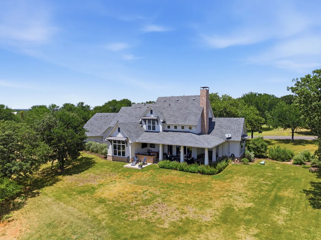 533 S Sugartree Drive Lipan TX 76462