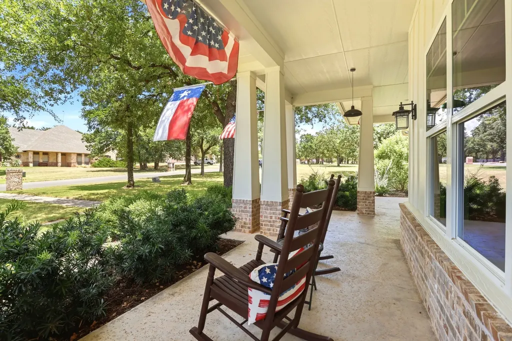 533 S Sugartree Drive Lipan TX 76462