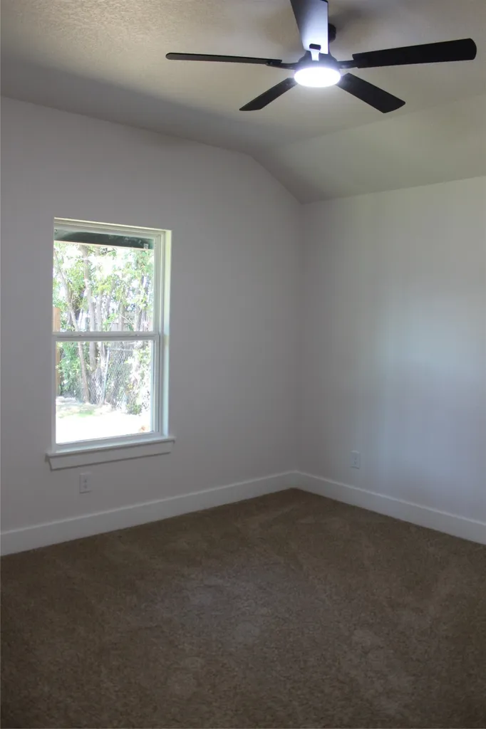 936 E Annie Street Fort Worth TX 76104